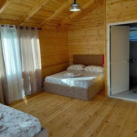 Krahinaeshllakut Camping