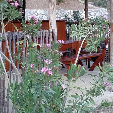 Camping Krahinaeshllakut